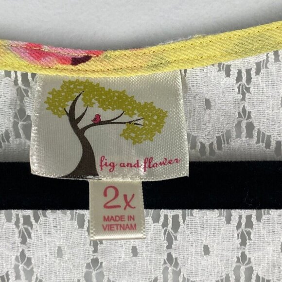 Fig and Flower Floral Popover Blouse Size 2X Yellow Lace Detail 3/4 Sleeves - Picture 4 of 11